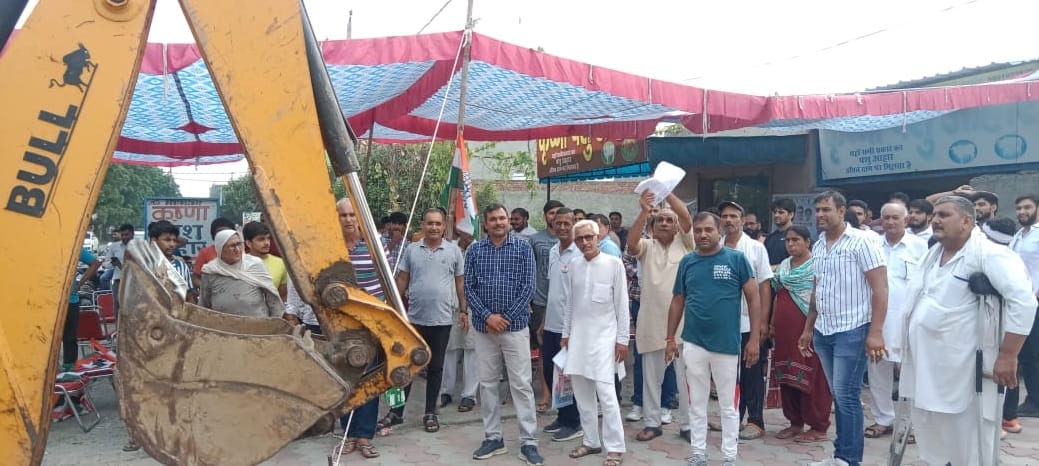 The team that went to remove illegal encroachment protested, returned empty handed