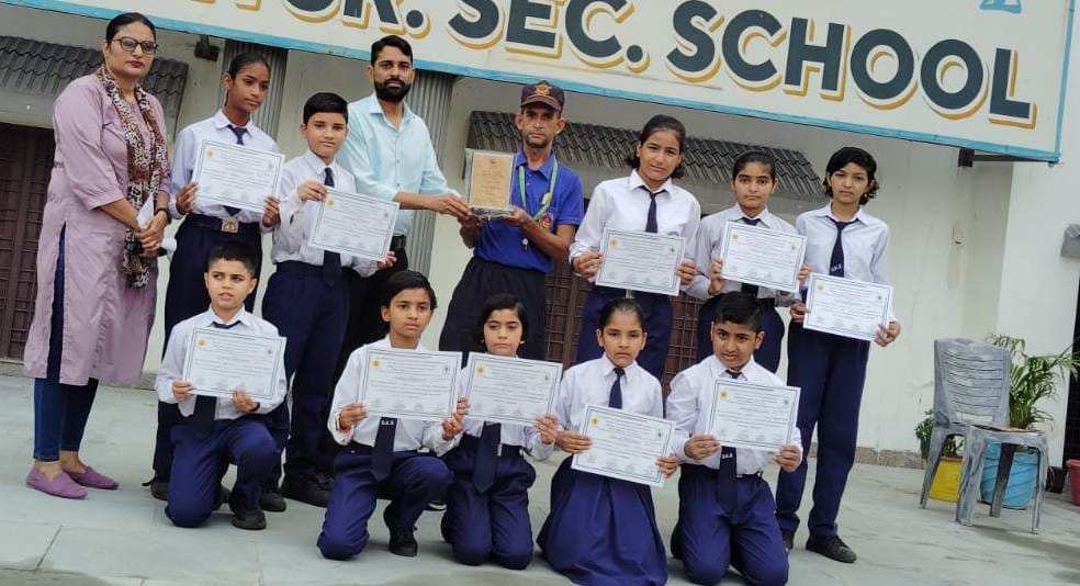 Ten students won gold medals