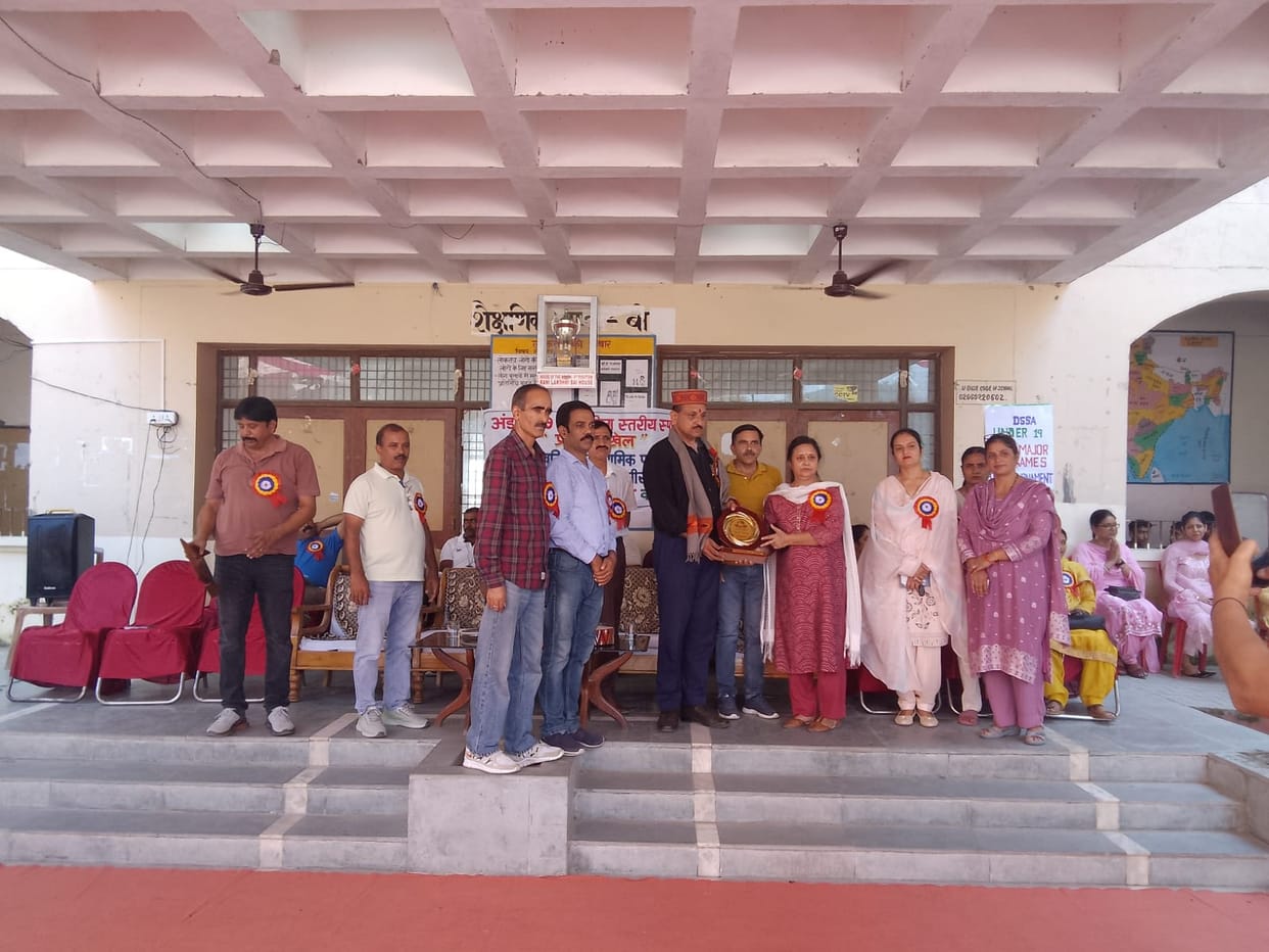 Anil Thakur won gold in chess competition