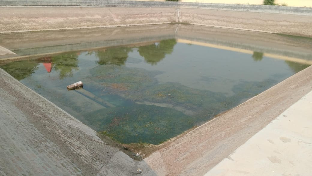 There is no water in village Odhan for five days, anger among people