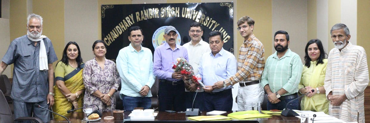 CRSU decided to give cash prizes to students