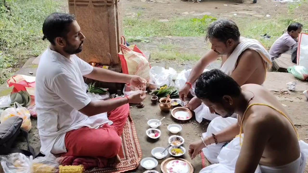 Gaya Pind Daan The Religious Significance and Tradition of 'Gaya Bhoj Know the Mythological Belief