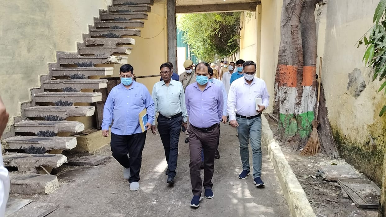 Additional Commissioner raids meat factory on complaint of pollution