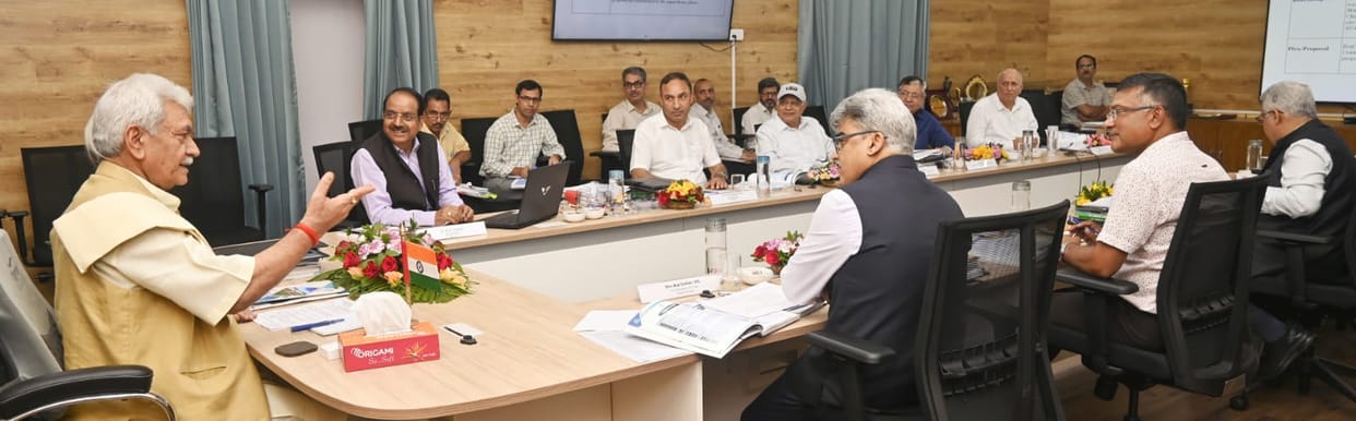 LG Meeting With SKAUST Officials