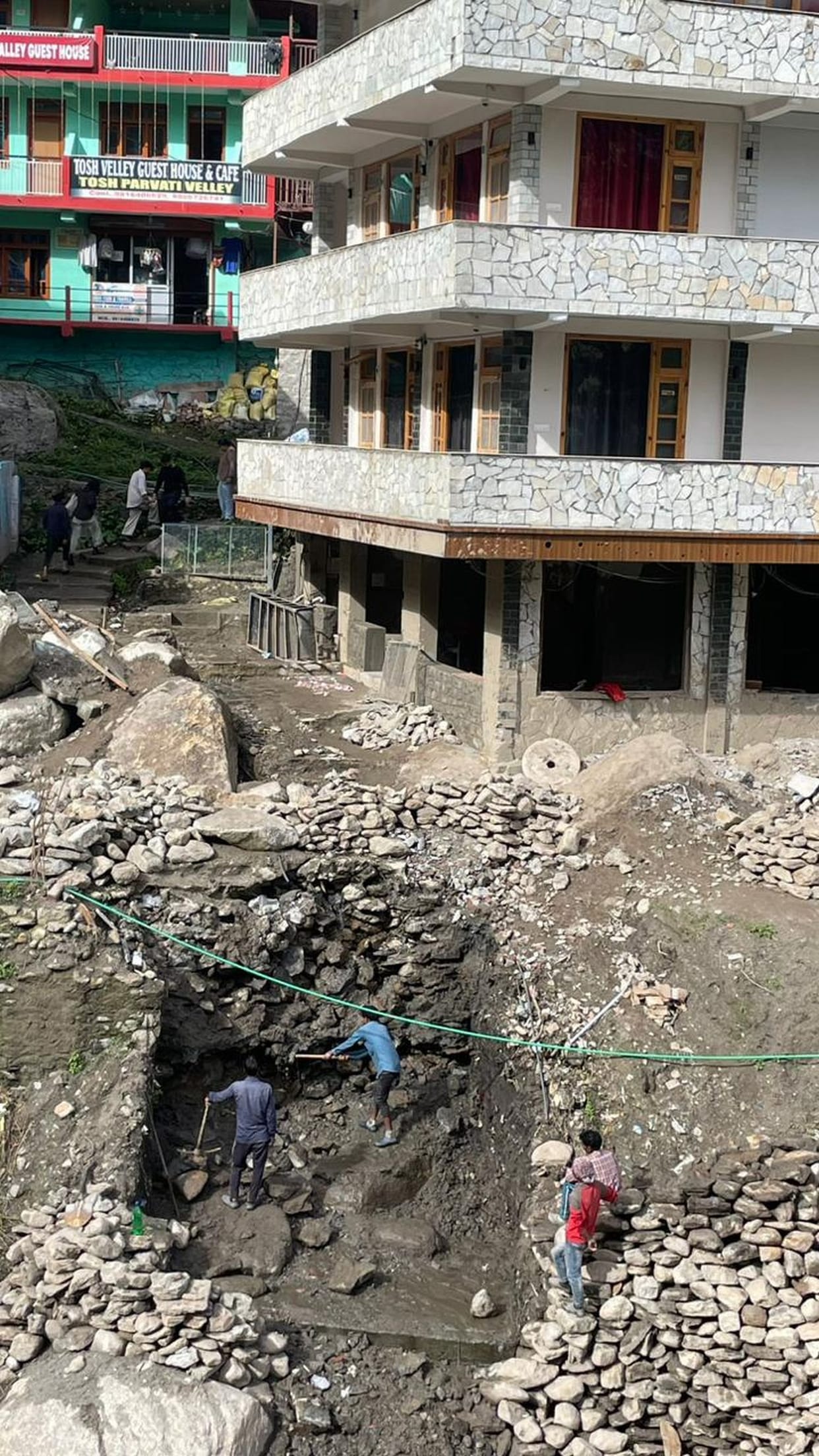 Construction of bridge in Tosh should be expedited: Ludar