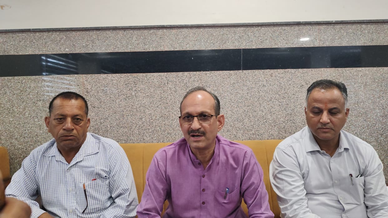 Villagers are hurt by the tyranny of government: Satti