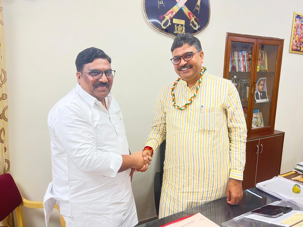 Rajasthan Madrasa Board Chairman M.D. Chopdar will contest in Jhunjhunu Assembly by-election.