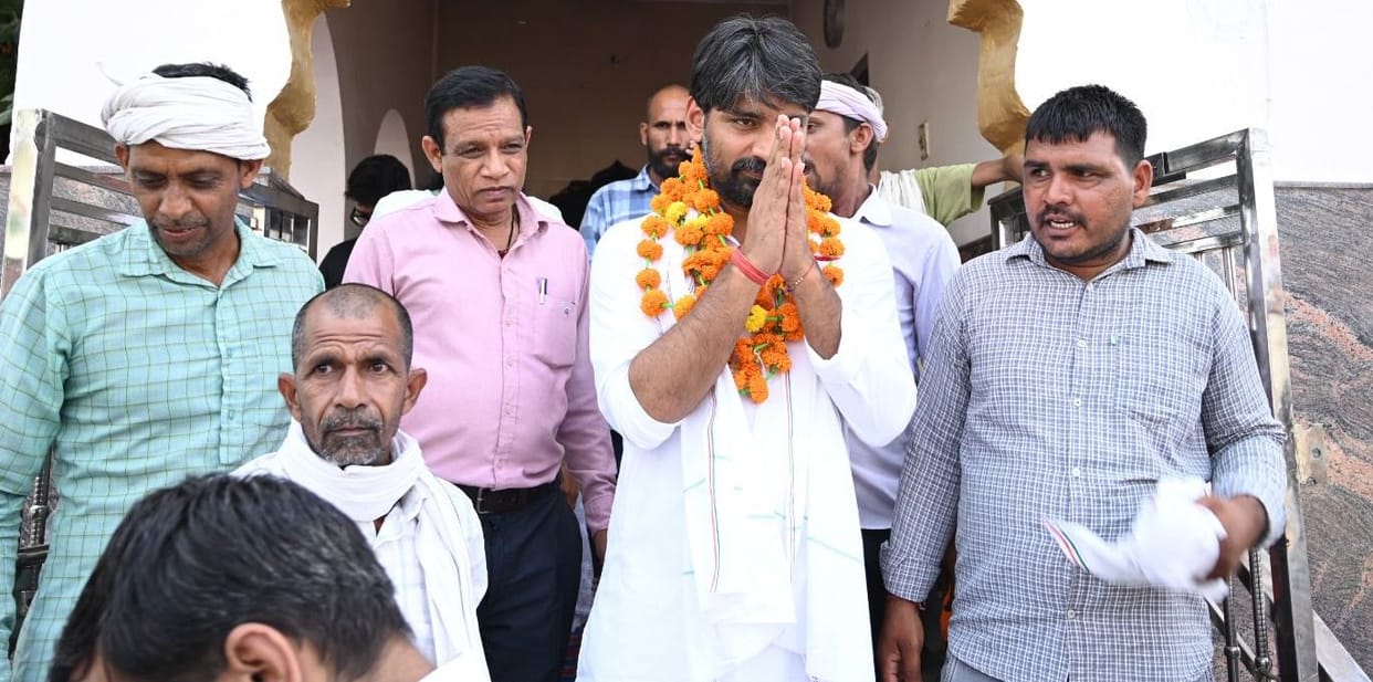 Discussion on guarantee related schemes took place in Bawanikheda
