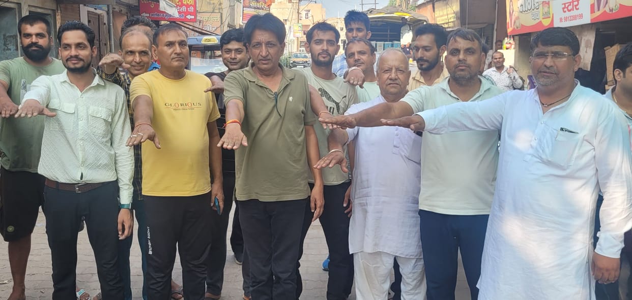 Nagar Vyapar Mandal launched voter awareness campaign