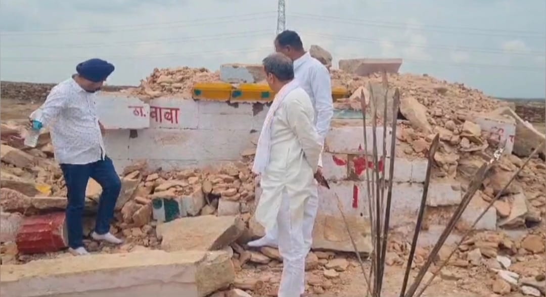 बूंदी में सूरजमल की छतरी तोड़ने का मामला