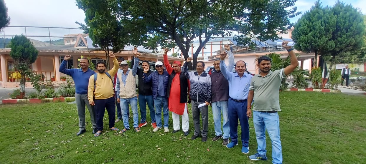 People roared demanding opening of NH