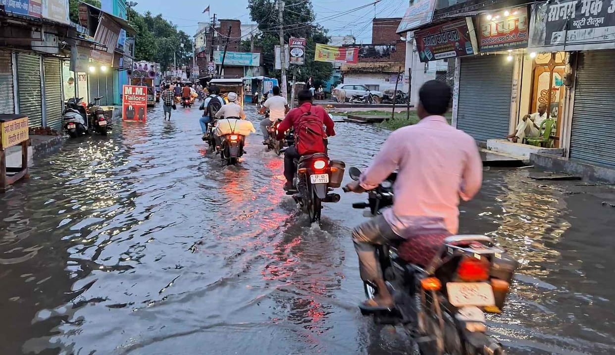 Bad condition due to rain, difficult to even leave the house