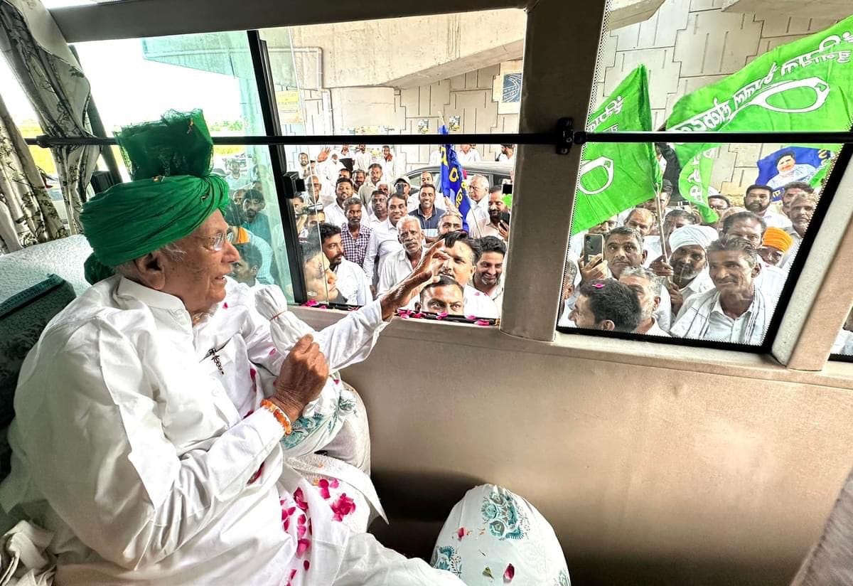 Chautala's third generation active in politics: Family divided into two factions, blow to both INLD and JJP