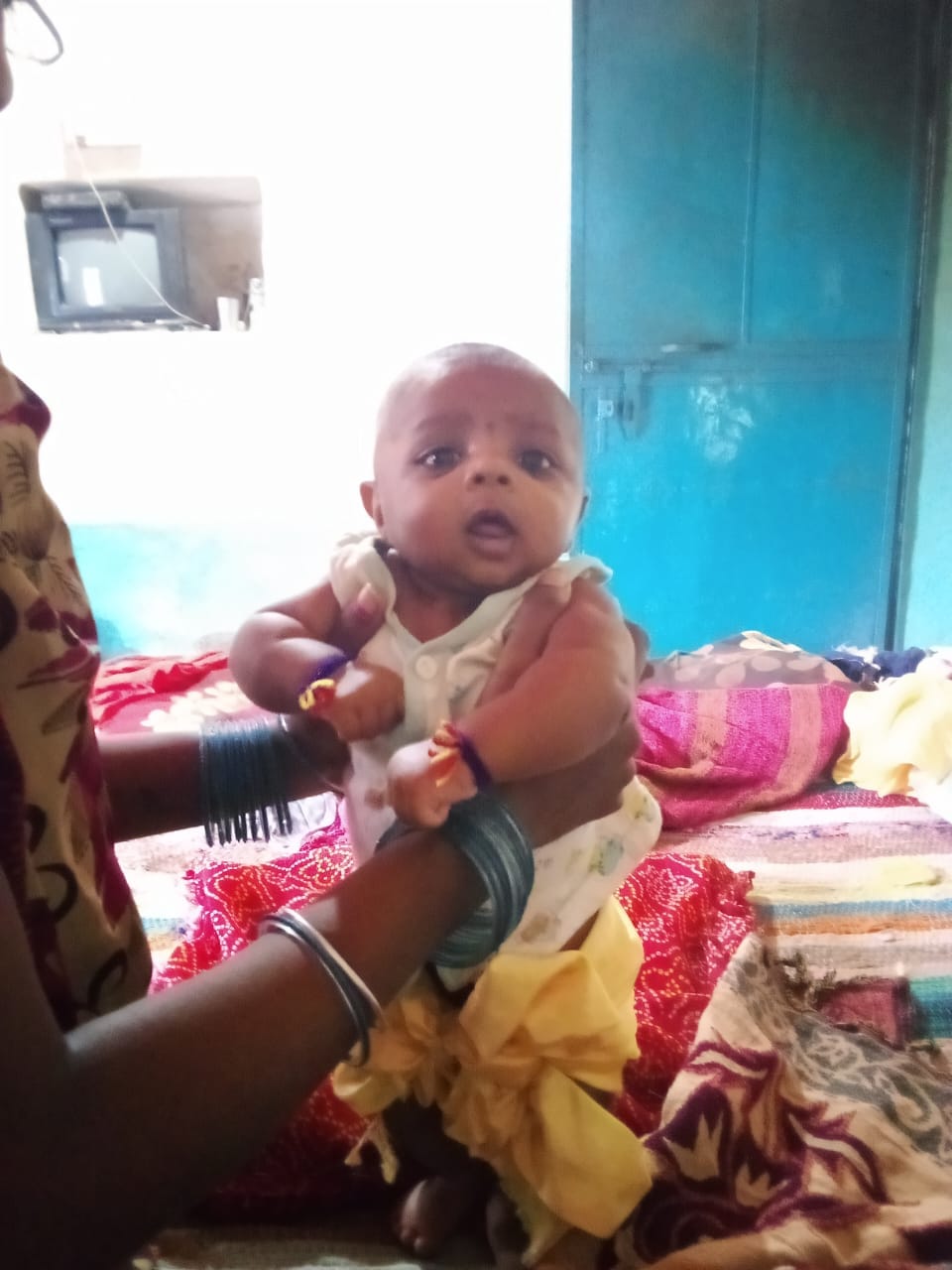 Damoh One and a half month old baby dies after vaccination, family members accuse ANM of negligence
