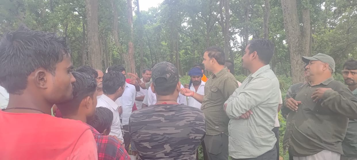 Angered by elephant violence, villagers surrounded forest workers