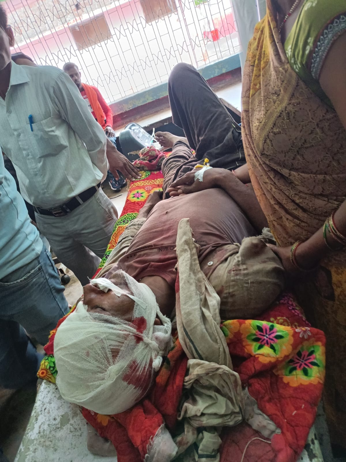 Youth injured in tiger attack, villagers surround range office