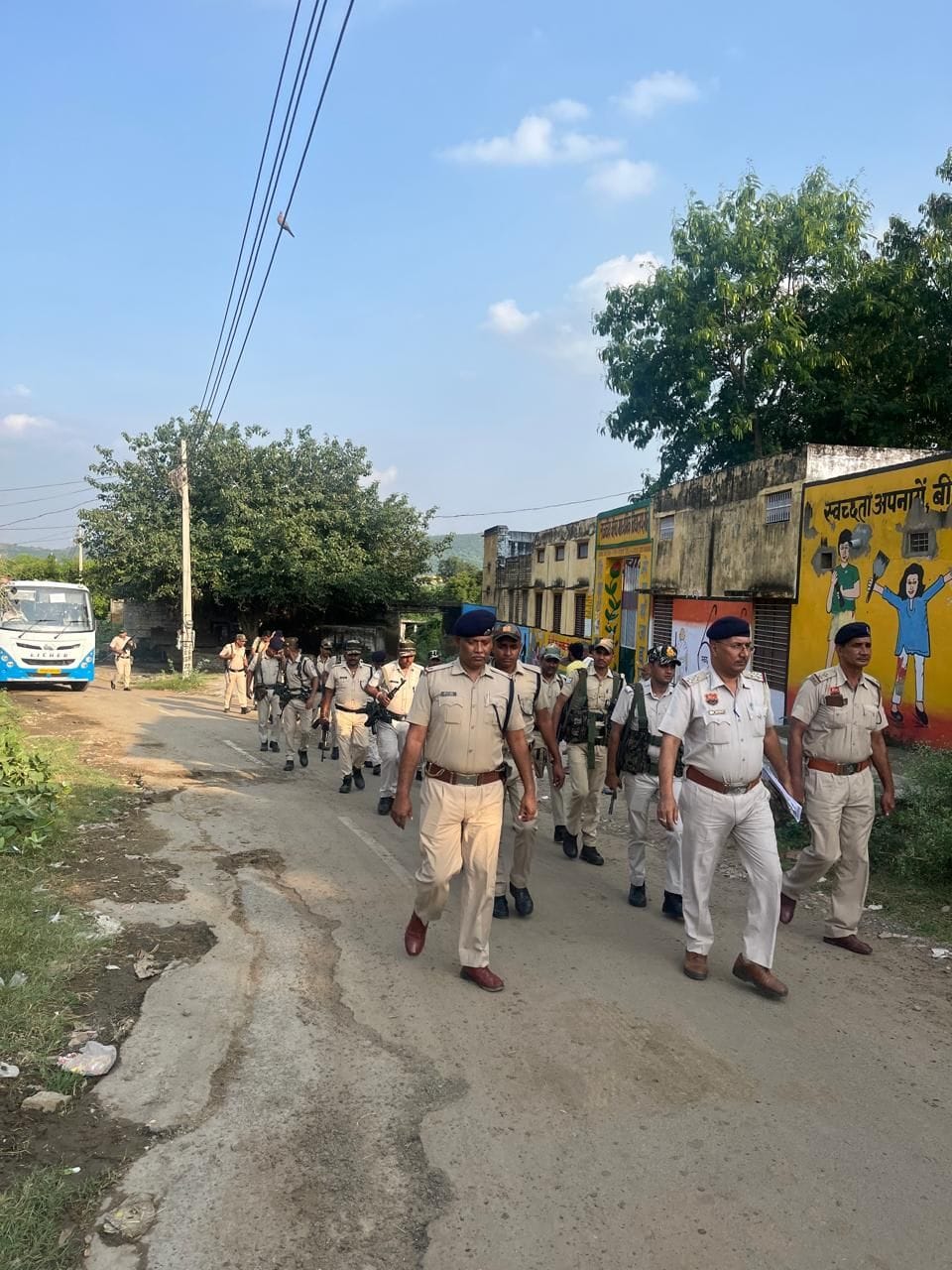 Flag march in the district, blockade and checking of vehicles