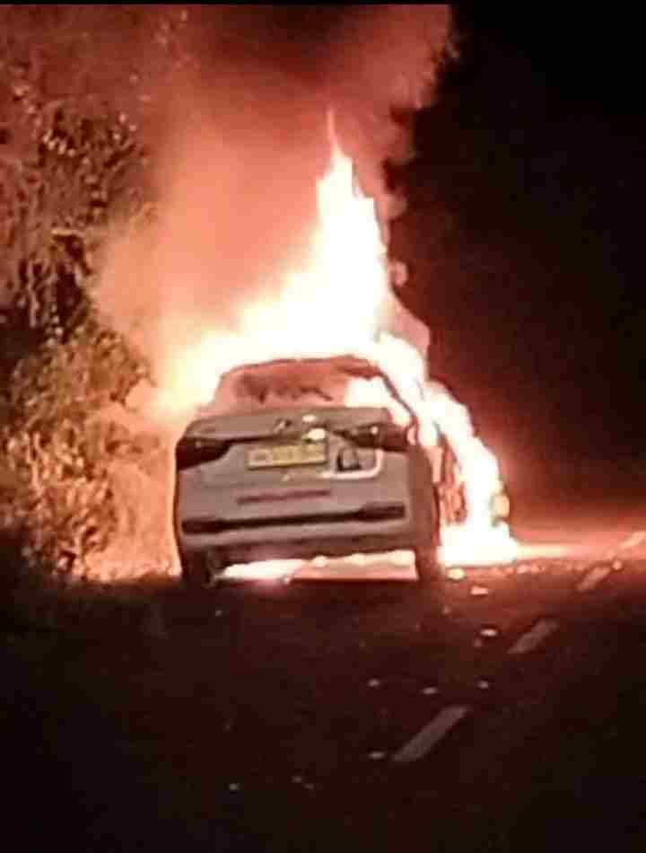 Fire broke out in a moving vehicle, driver saved his life by jumping