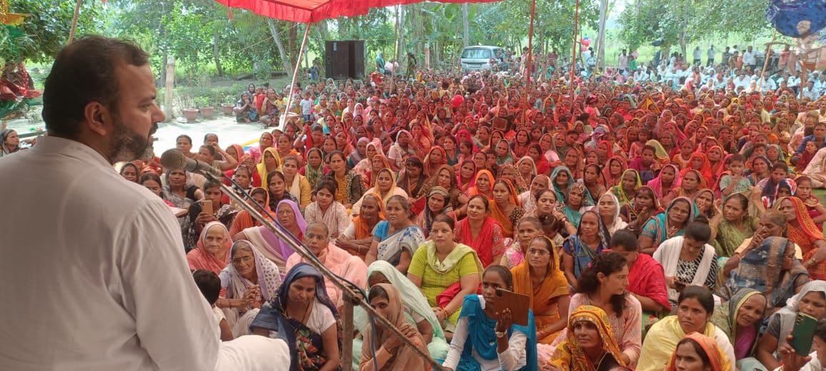 A person gets peace only by serving others: Devendra Mohan