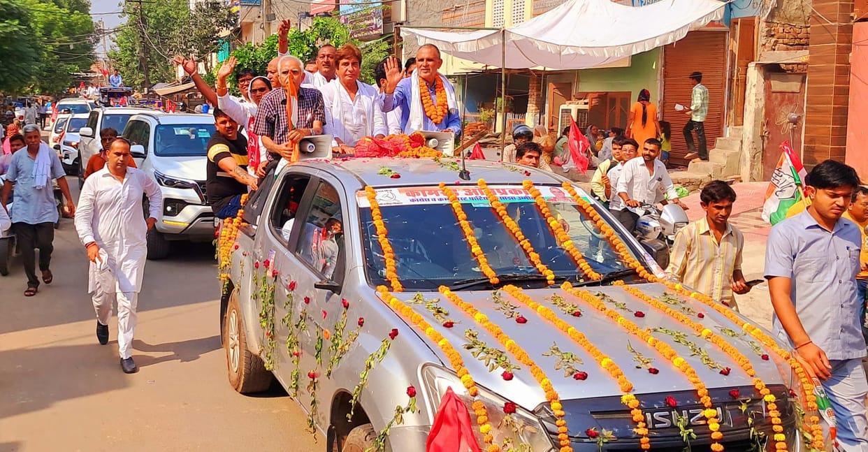 Raj Babbar took out a road show in favor of Comrade Omprakash