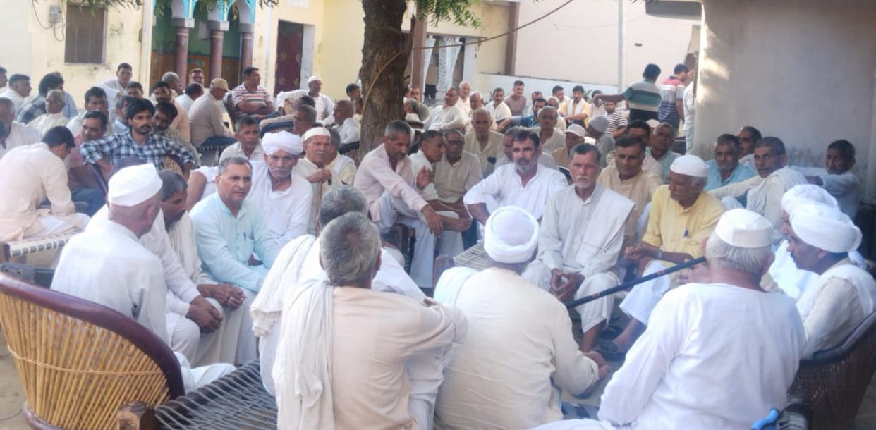 If DM and ADM use their power then solution will be found: Shyam Singh
