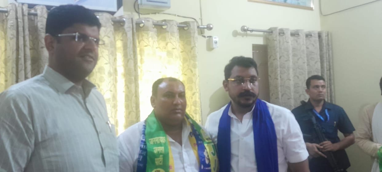 JJP-ASP support to independent candidate Deepak Dagar of Prithla constituency