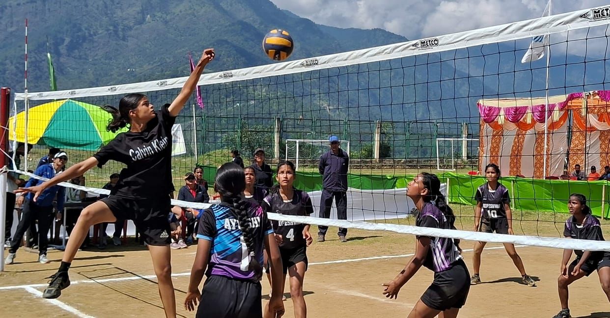 After a thrilling match, seven teams reached the semi-finals