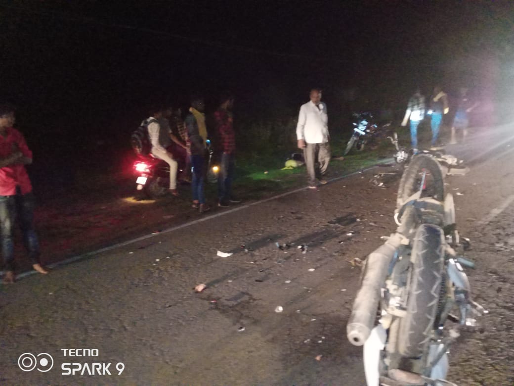 Two bikes collide, one dead and two injured