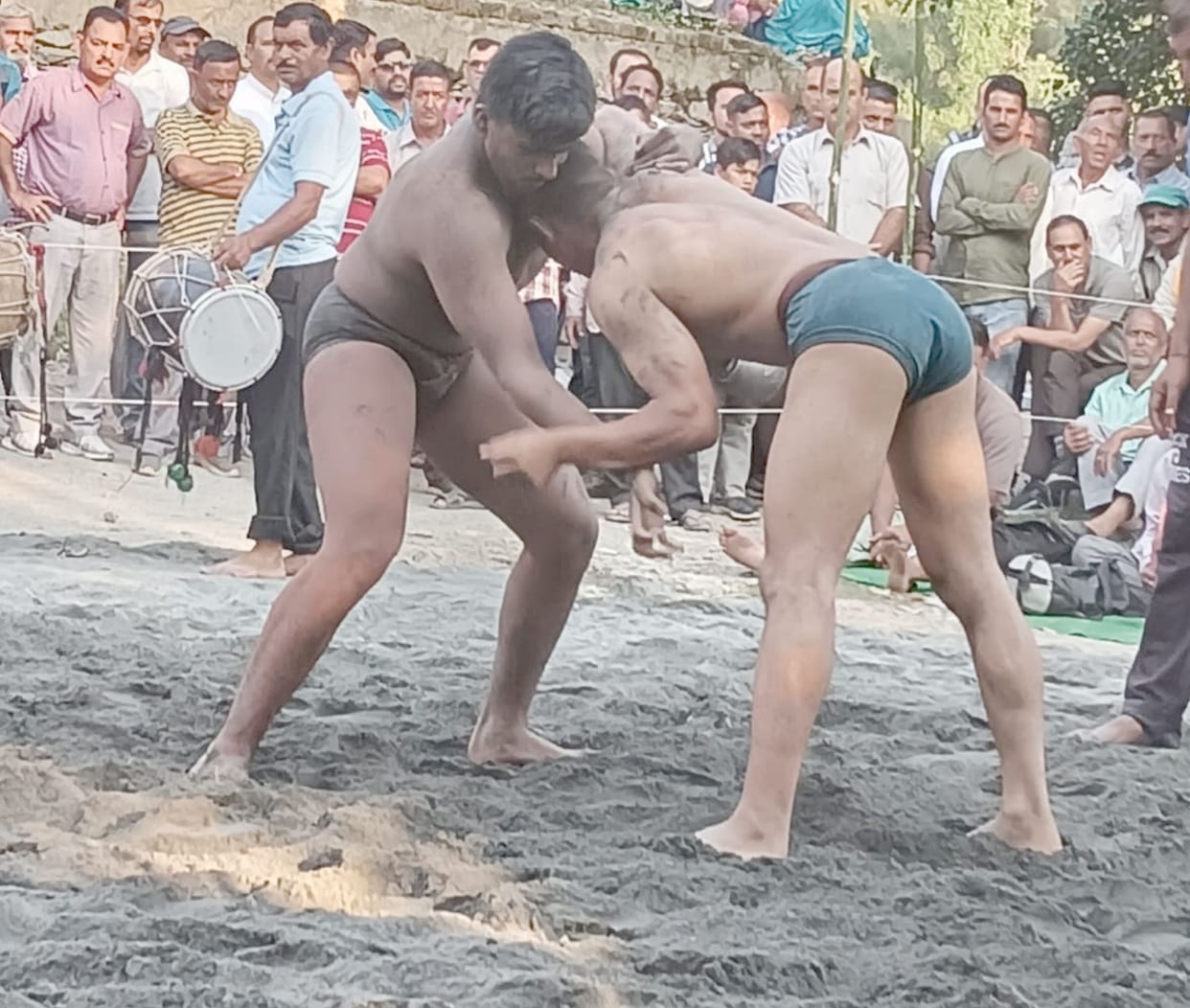 Wrestlers played tricks in Chhinj fair