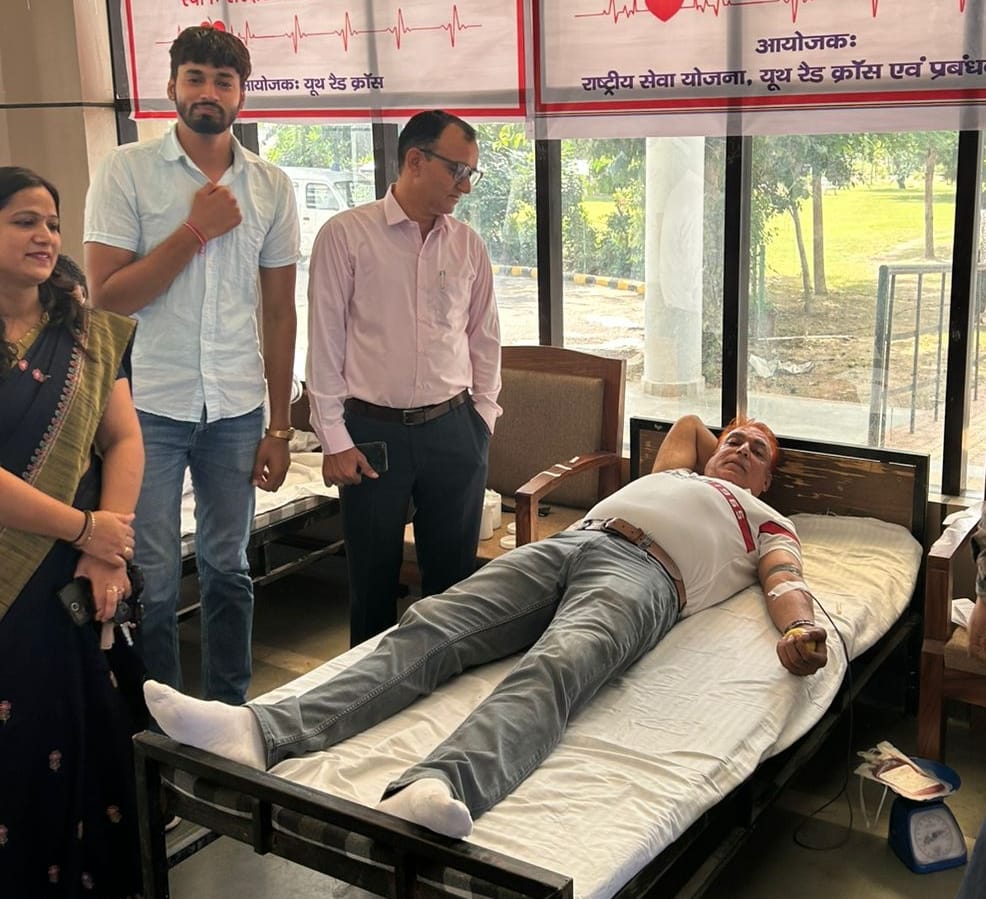 Blood donation is the greatest act of charity: Prof. Karan