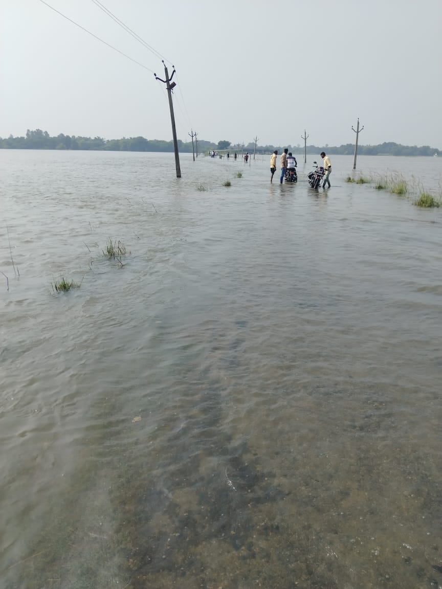 Visuhi and Kuano also overflowed...water from villages to roads
