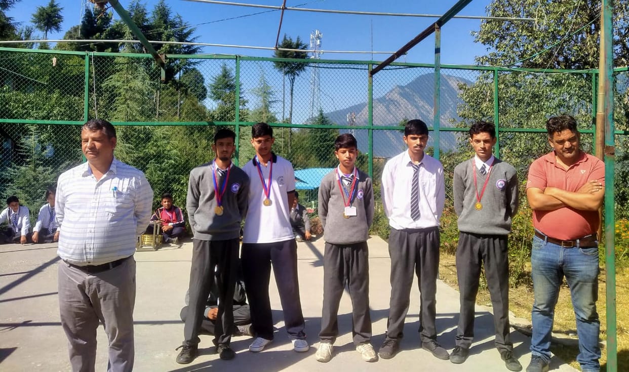 Six players of Dhargaura school will participate in state level competition