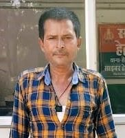 Case filed against young man who extorted money by posing as traffic inspector, chief constable suspended