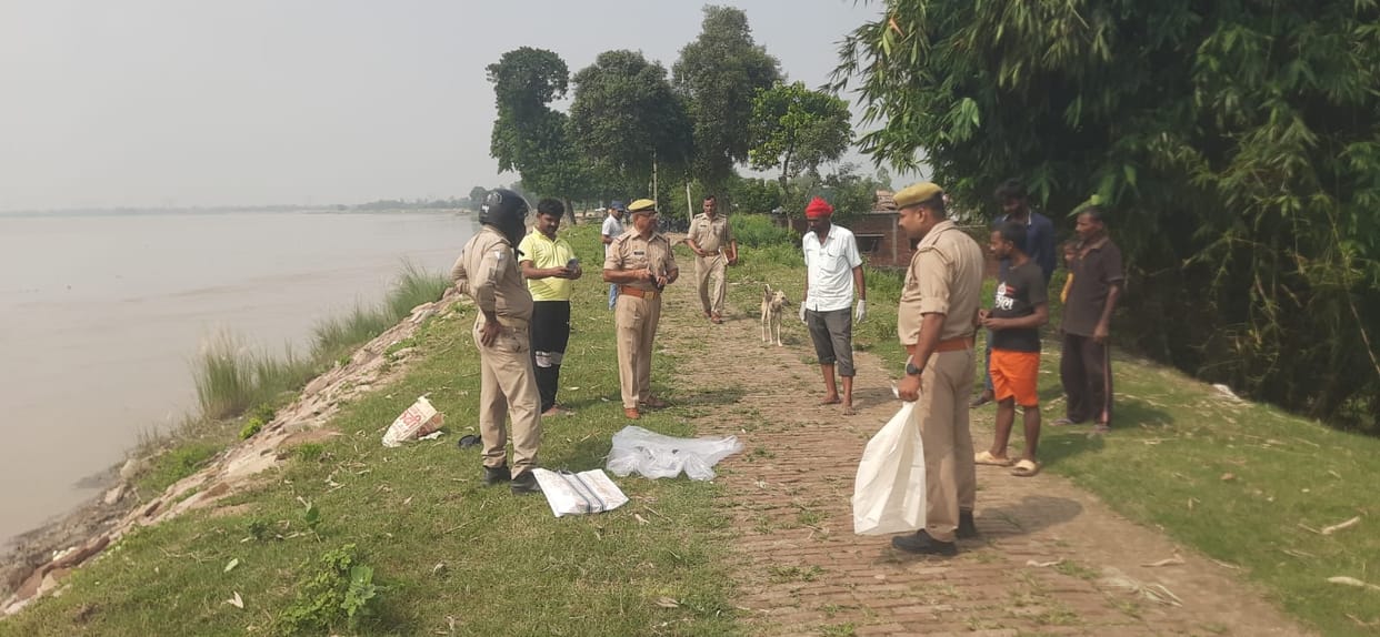 Dead body of a newborn found dumped in Saryu