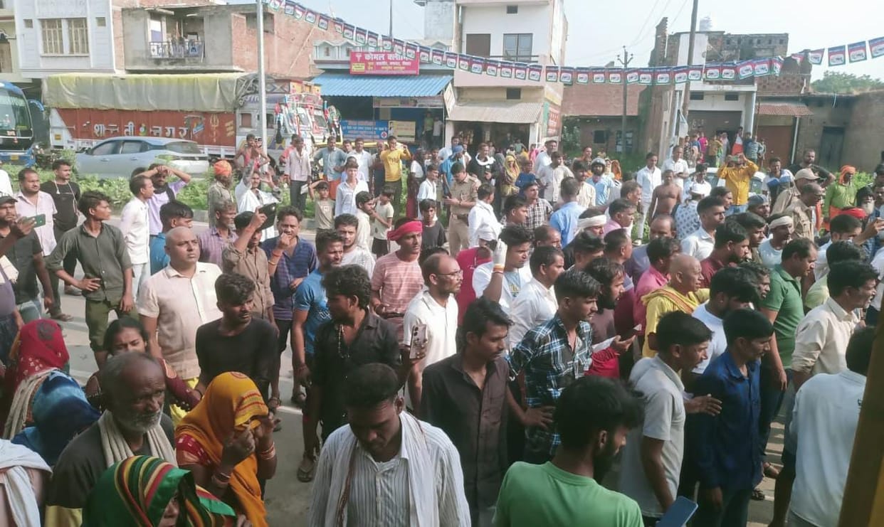 Uncontrollable DCM entered the salon, farmer died, traffic jam