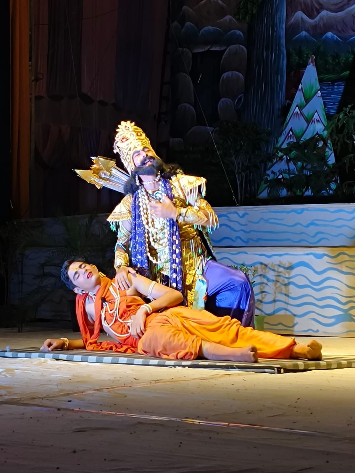 Shravan drama staged on both Ramlila theaters of Mahendragarh