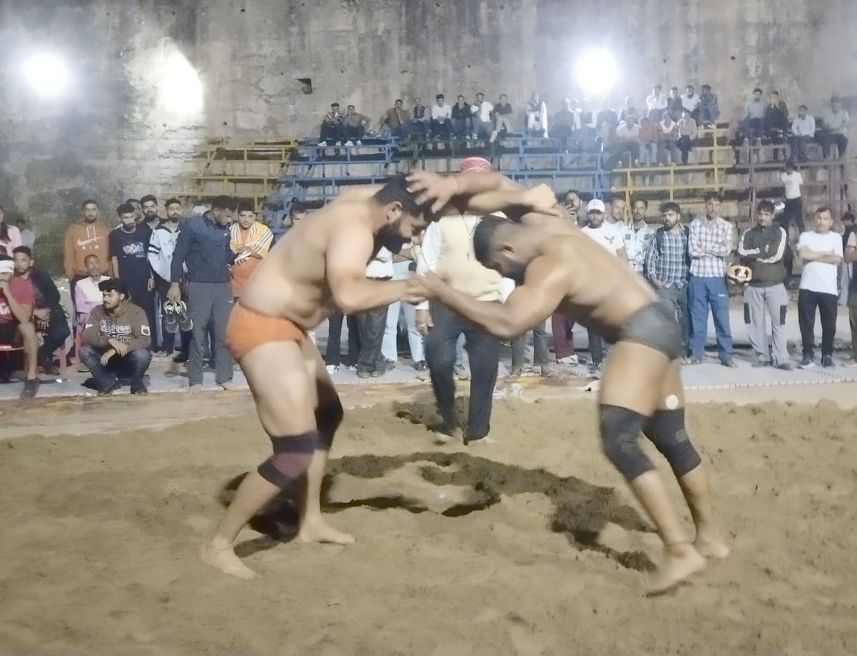 Dipa Mulapur as elder and Chetan Kanda as Jiri as younger gardener