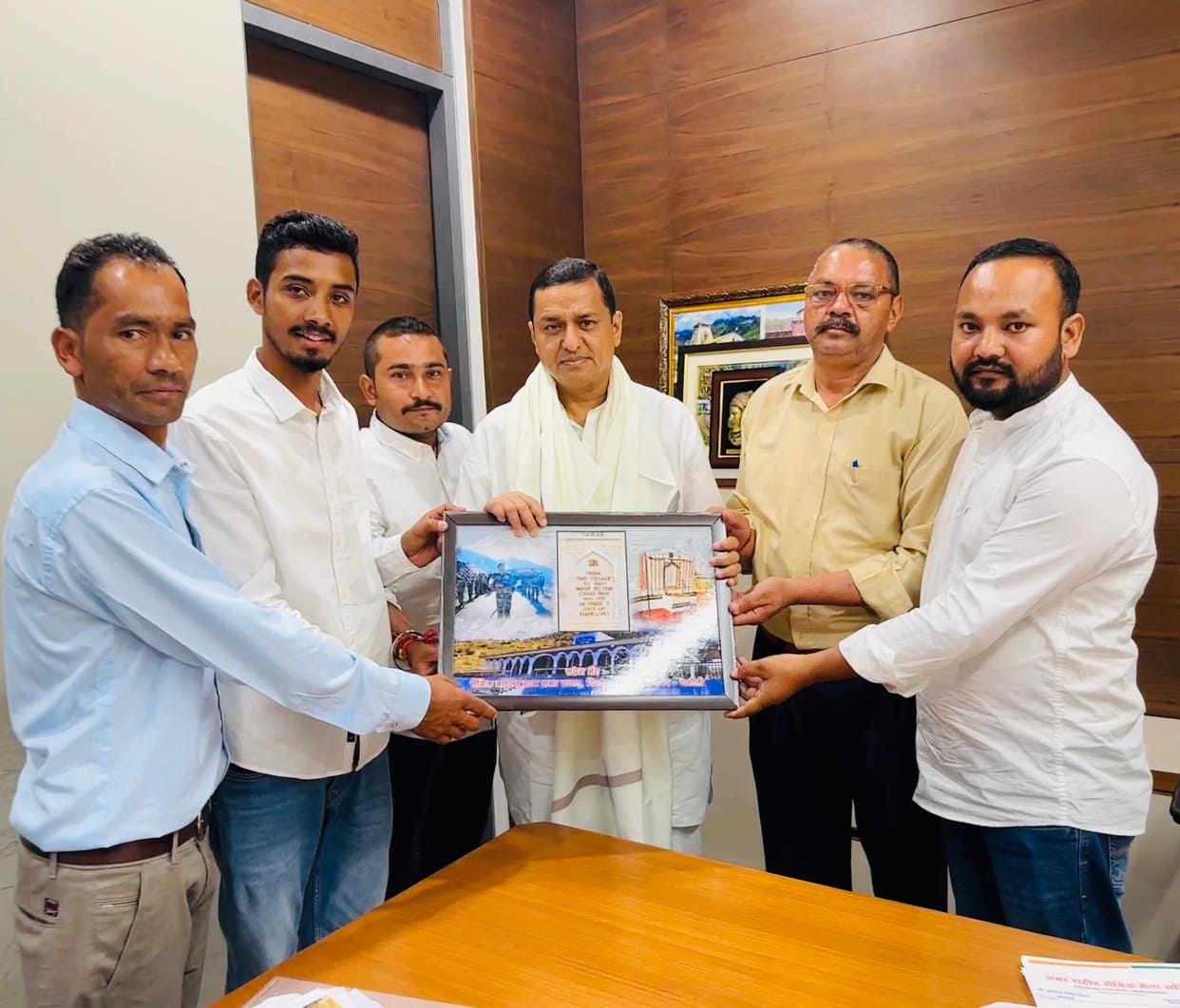 Met Garhwal MP for operation of Sainik School in Sawad village