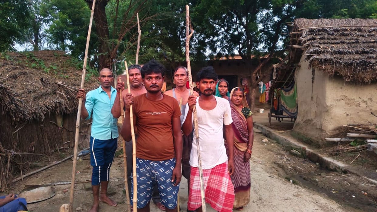 Forest workers did not reach, villagers are keeping alert