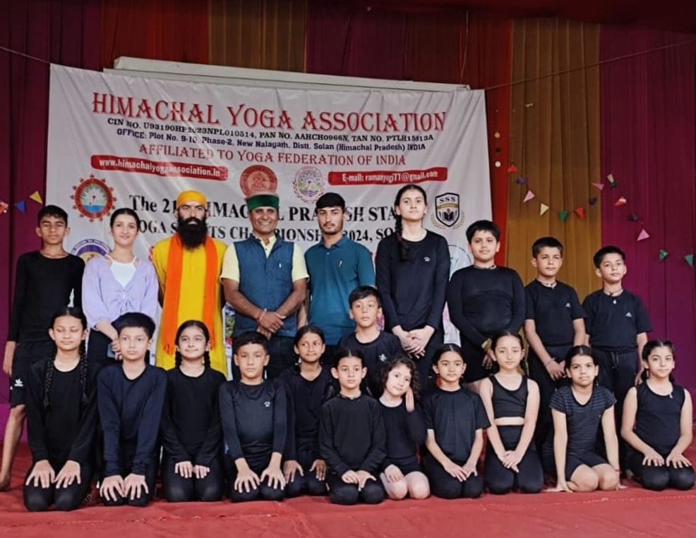 Aryan Riya Yoga Group Rampur became all over runner up in state level yoga competition.
