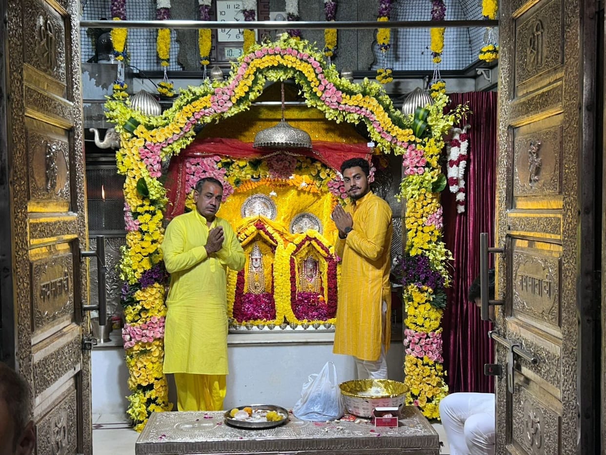 Devotees of Mata are reaching Banbhauri Dham from every corner of the country.