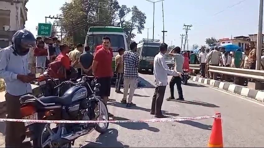 Bike collides with private bus on four lane in Sundernagar, rider dies