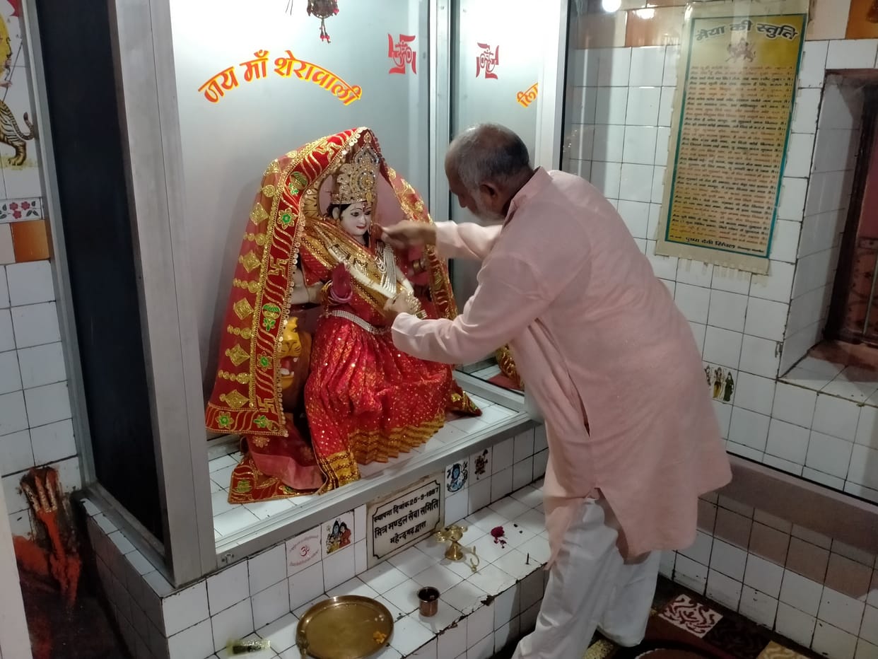 Durga temple was built during Maratha period, Ashtadhatu idol was brought from Nagarkot, Himachal and installed.