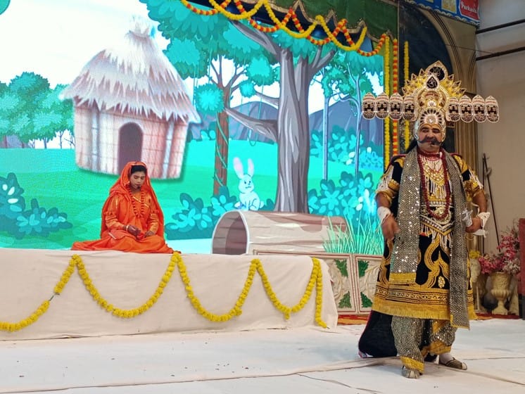 When Ravana tried to touch her, Vedavati sank into the earth and cursed her with destruction.
