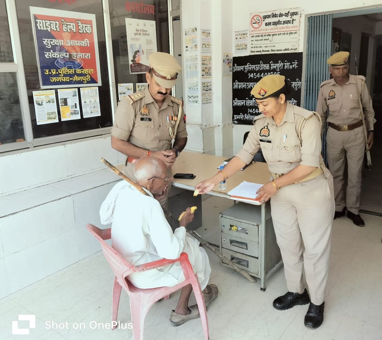 Police handled the old man who came to the police station with staggered steps, told about his son's act