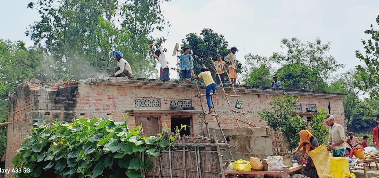 Saryu continues to wreak havoc, 28 bigha fields submerged in river