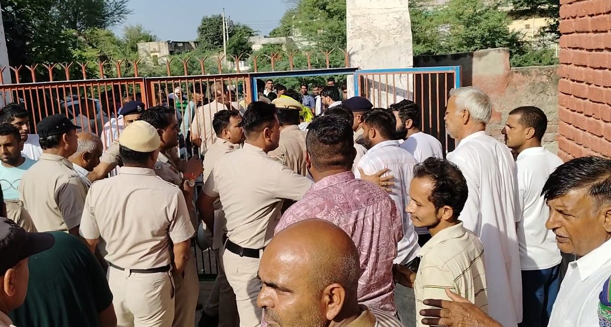 Scuffle with agents at two places in Julana, commotion in Narwana