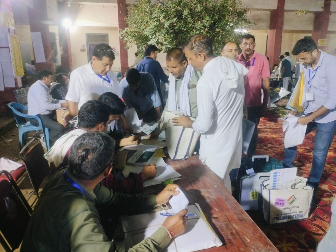 EVMs were kept in a three-tier cordon, extensive security arrangements were also made.