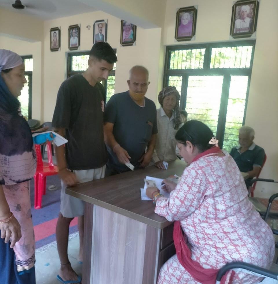 Distribute seeds of improved varieties of cabbage and mustard to farmers.