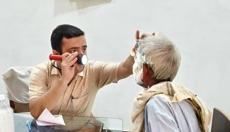 350 people's eyes were examined in the camp